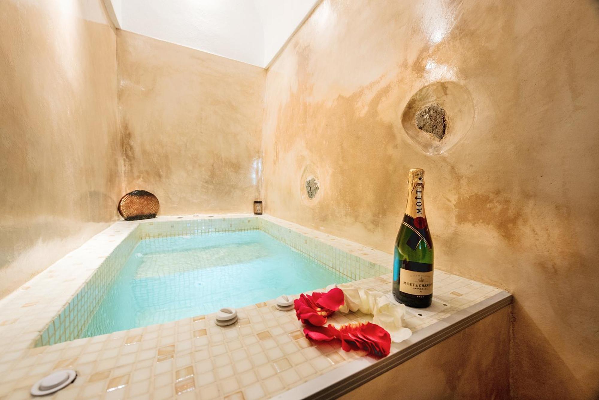 Luxury Villas Hariton Emporio  ภายนอก รูปภาพ